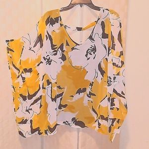 NY collection fashionable v-neck poncho women's blouse new without tag.